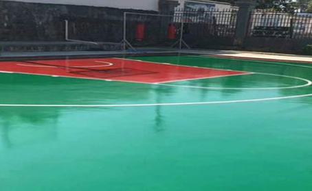 五指山篮球场翻新地面